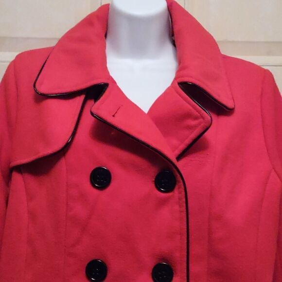 Steve Madden Women's‎ Size L Classic Winter Coat Red Black Color Block Button - Picture 1 of 10